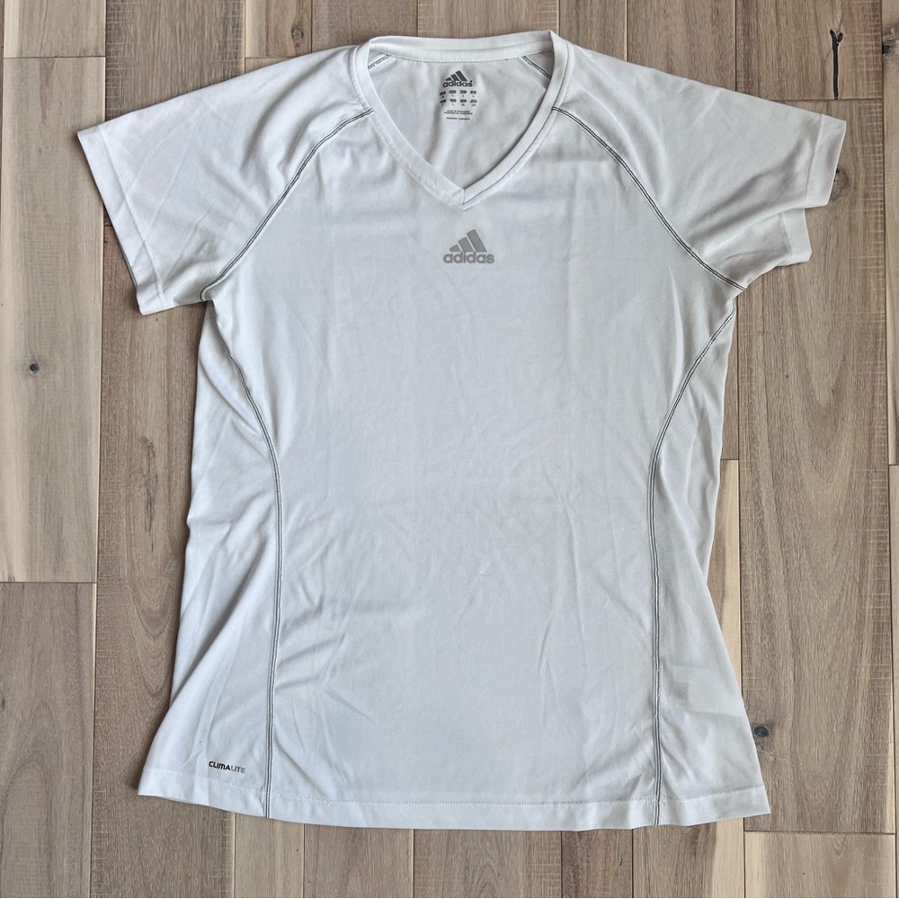 Adidas White Women’s Climalite V-neck Top size Large